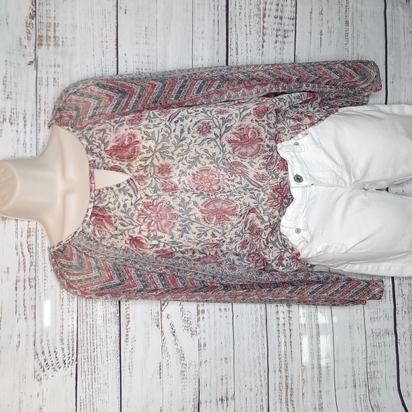 Lucky Brand Top - Picture 4 of 5